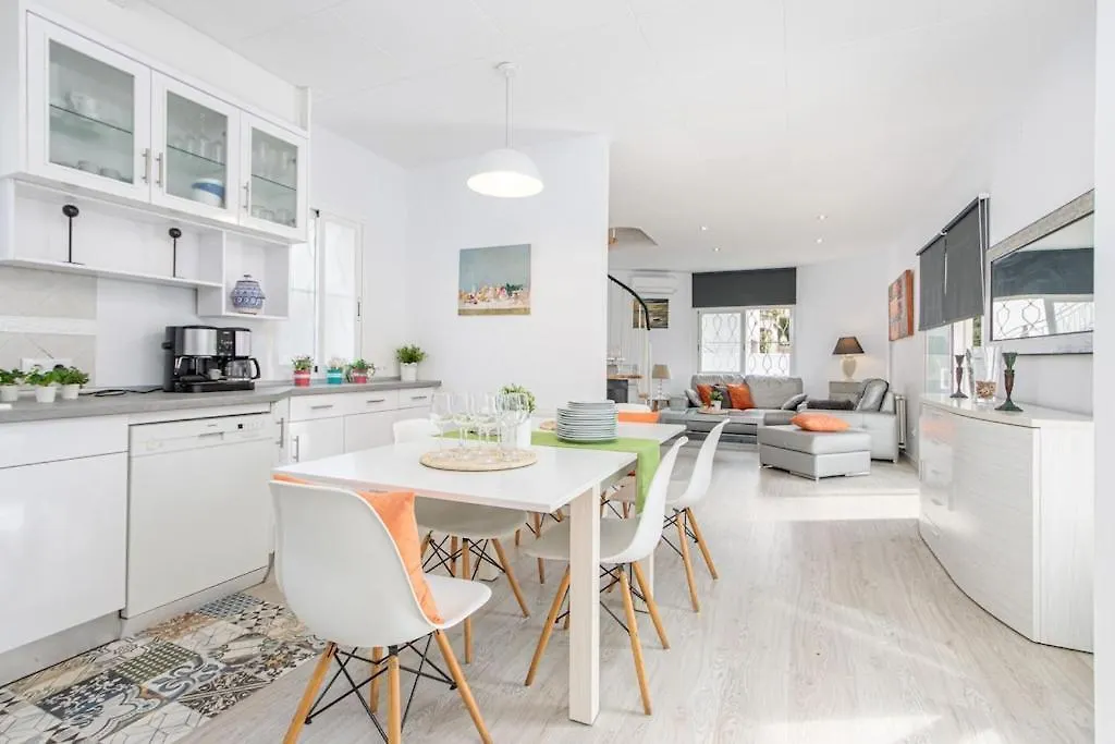 Empurialola - Casa Todo Confort, Con Piscina, Cerca De La Playa Y Centro - 131 Эмпуриабрава 0*,